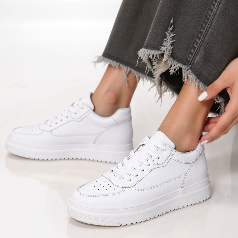 Altiora | Raises You Discreetly Up to +8 Cm Without Losing Comfort.