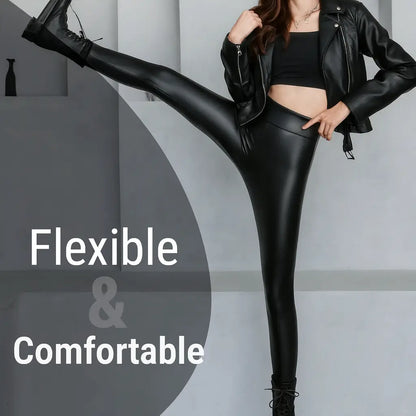 CurveLux Legging in Velvety Leather